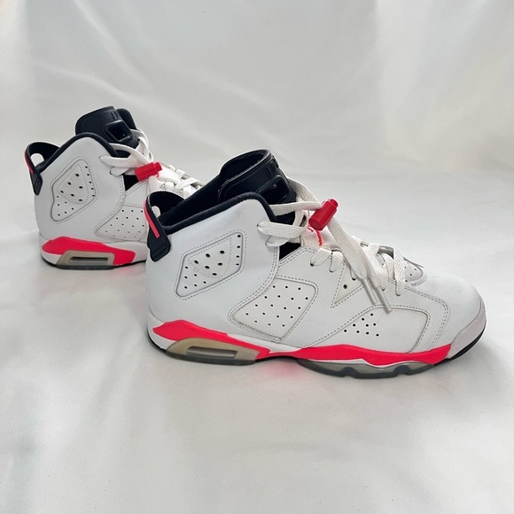Jordan Kids Sneakers Size 7Y - Picture 13 of 13